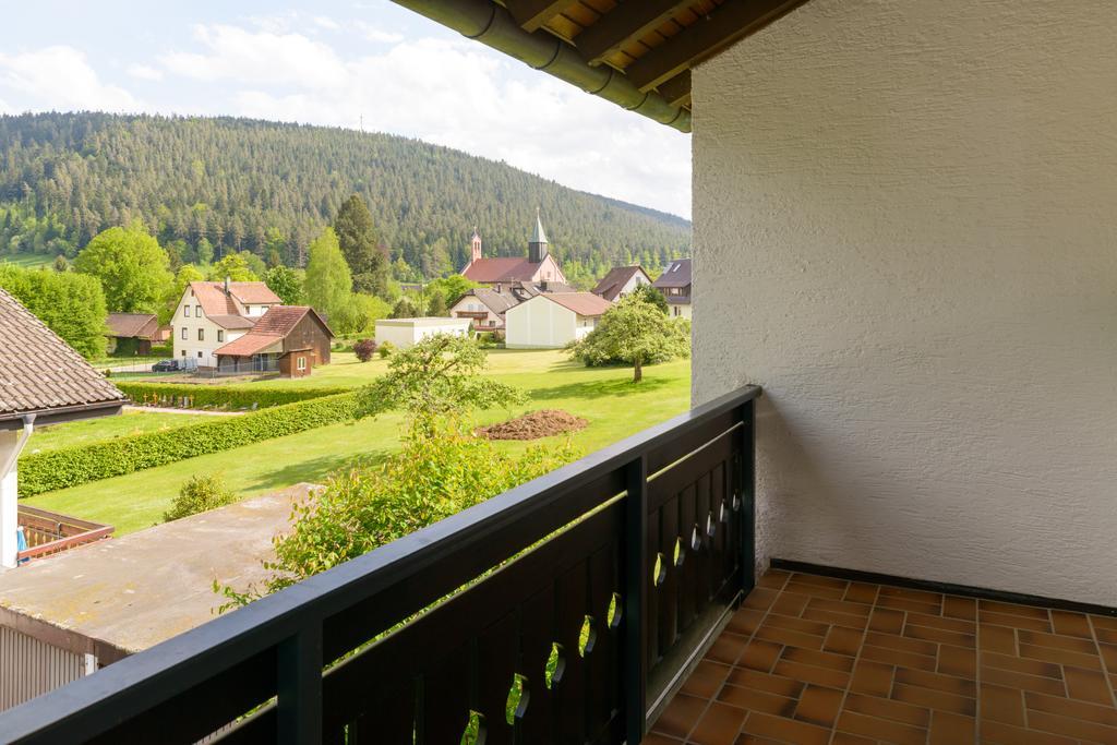 Hotel Schwarzwaldschaefer Enzklosterle Ruang foto